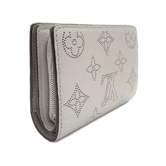LOUIS VUITTON Mahina Portefeuille Claire M80817 Bifold  Louis Vuitton Mahina Portefeuille Claire Bi fold Short Wallet